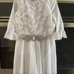 Elegant White Dance Ballet Leotard Girls Kids Size Small 6/6X